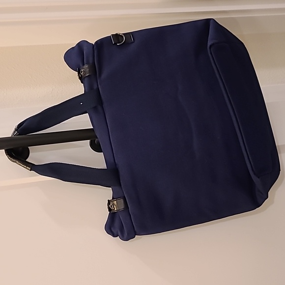 True Insulated Rucksack Cooler - Picture 3 of 4